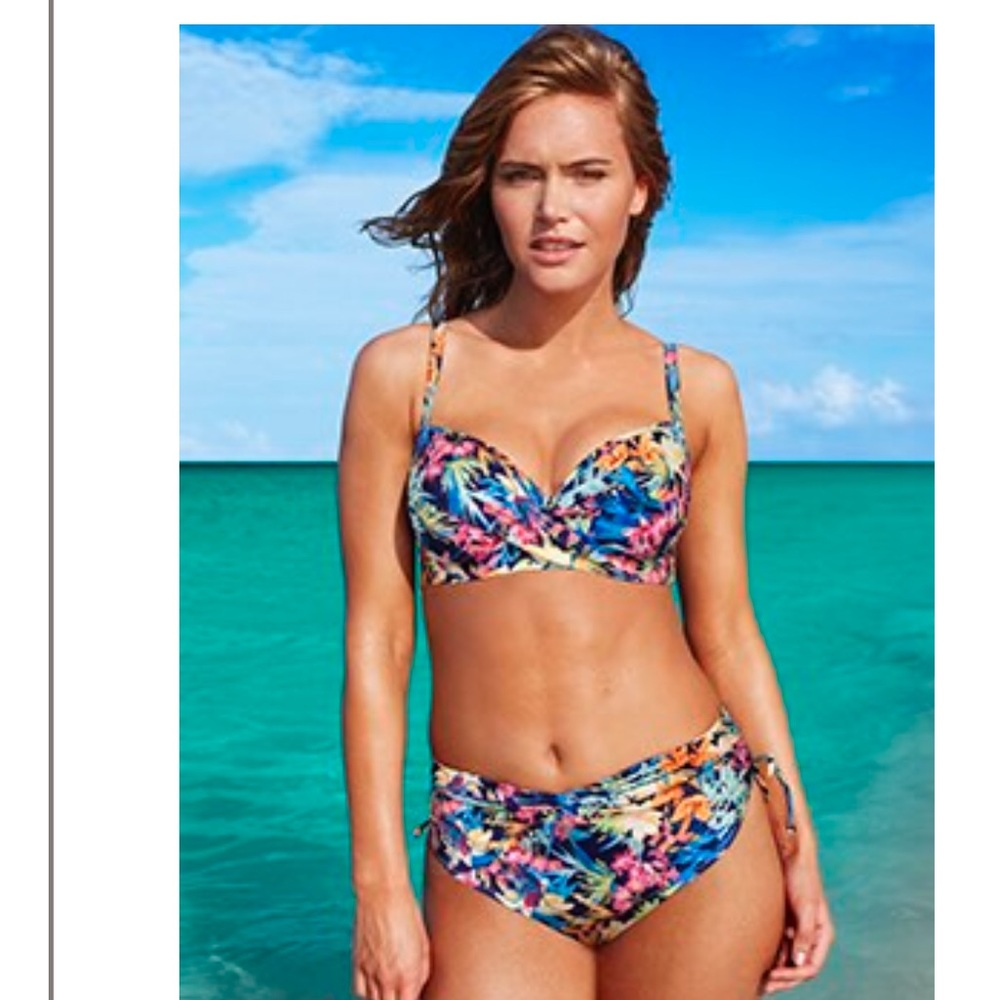 Floral underwire bikini size 12 NWT